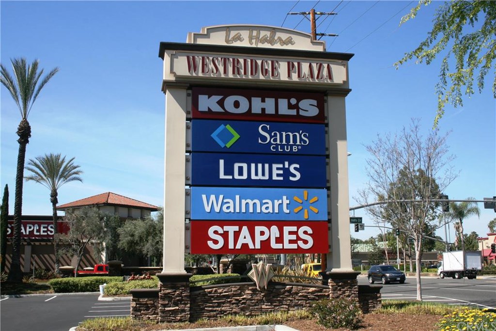 Westridge Plaza La Habra